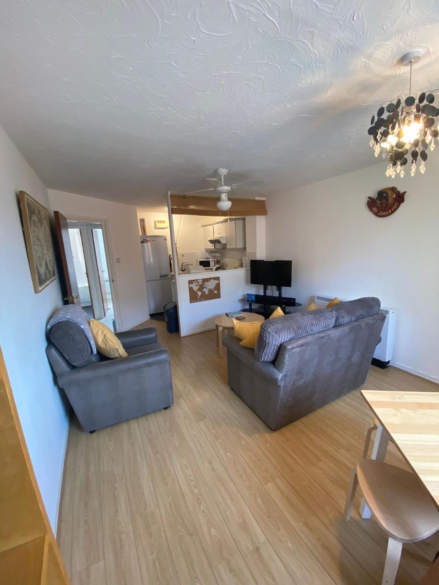 Cardiff Bay Apartment 外观 照片